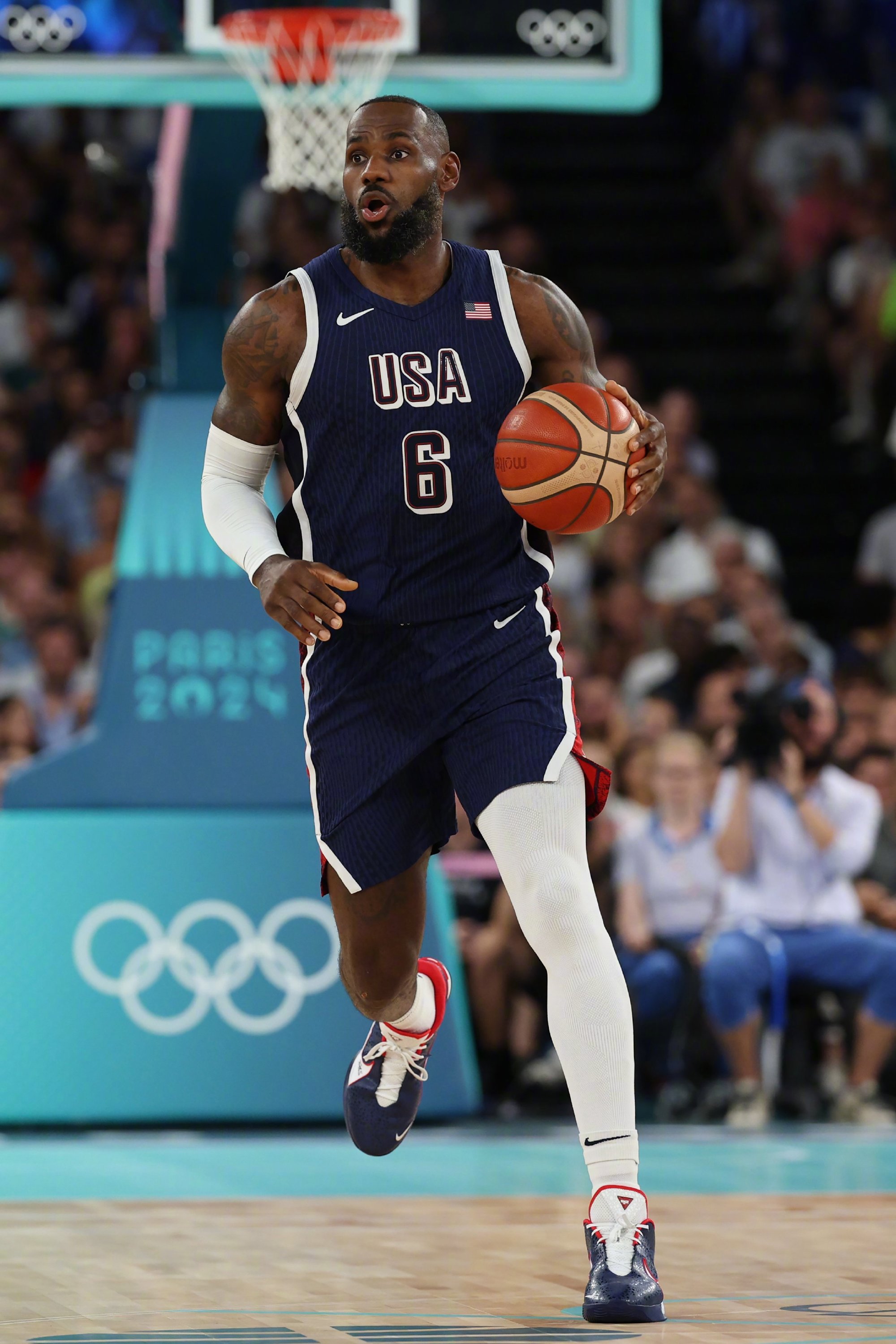 关于南韩男篮碾压西班牙男篮，威斯布鲁克三分雨点燃全场的信息