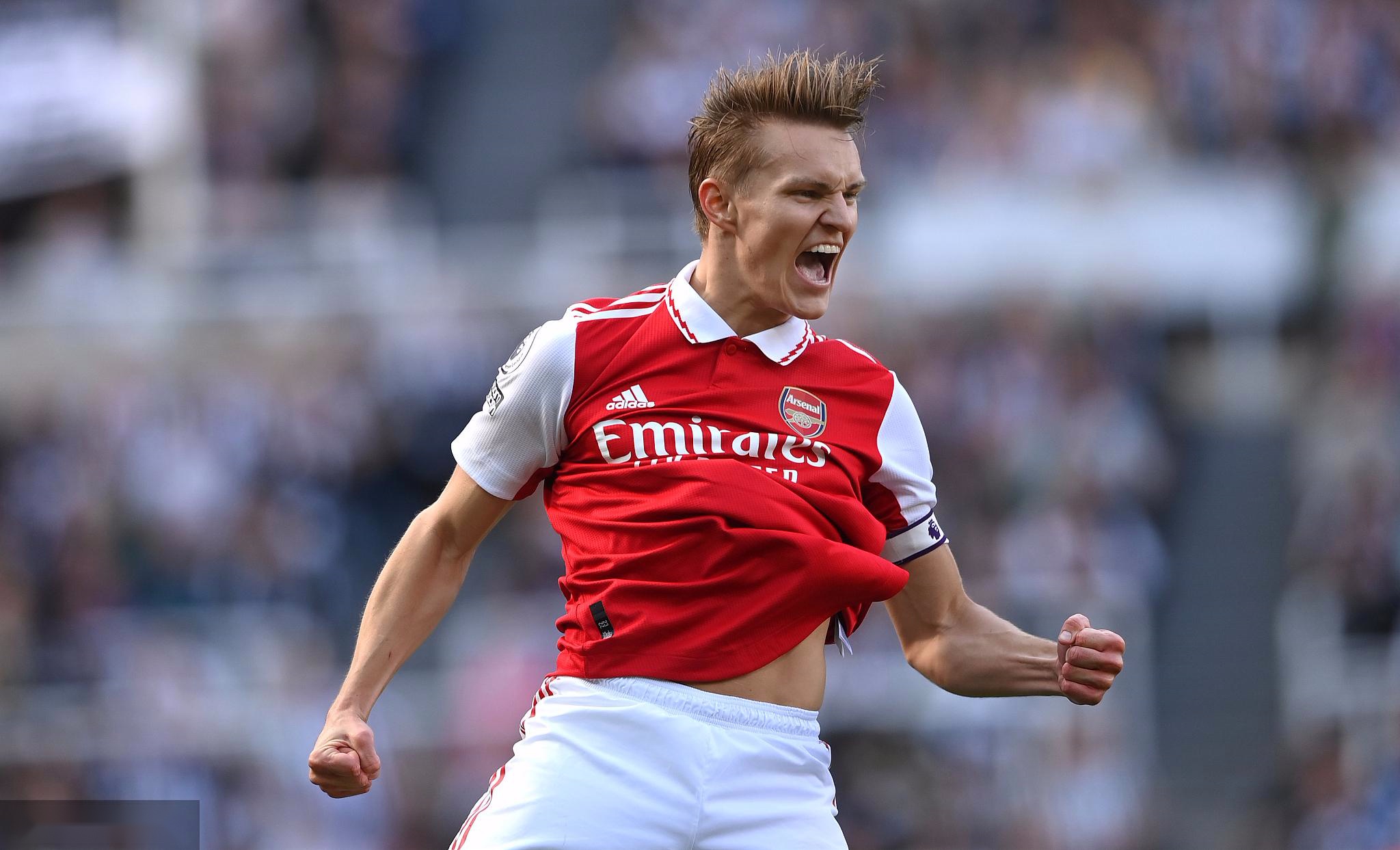 瑞士绝地反击里昂,厄德高统治全场 瑞士绝地反击里昂,厄德高统治全场