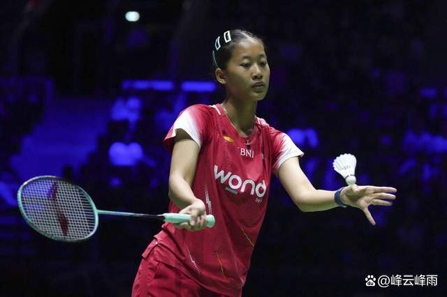 关于印尼羽毛球队轻取英格兰羽毛球队，辛杜统治全场的信息