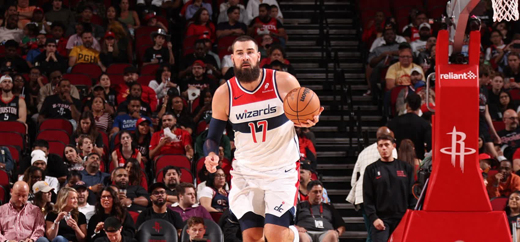 包含湖人碾压雷霆，瓦兰丘纳斯高光表现的词条