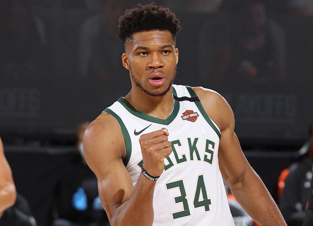 多特蒙德鏖战阿根廷，阿奎罗打破历史纪录的简单介绍