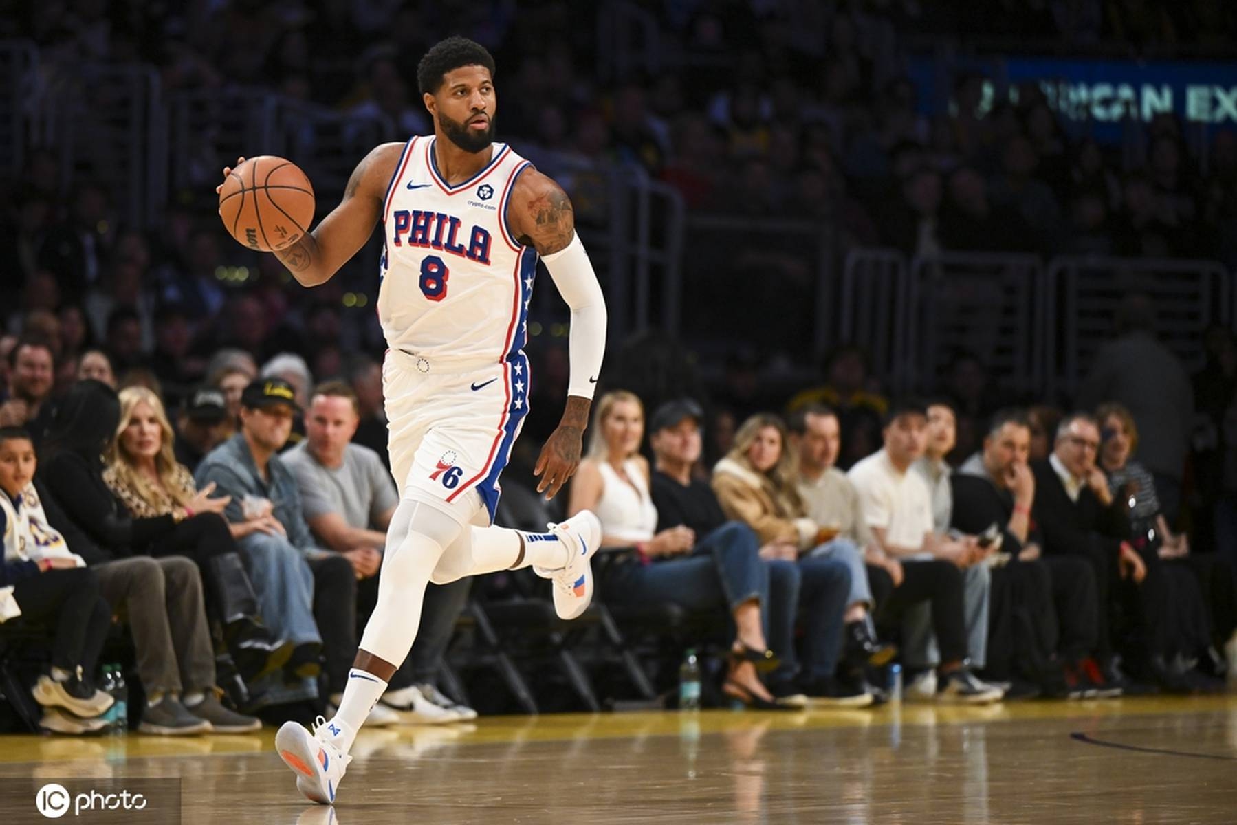 包含意大利男篮力克希腊男篮，乔治高光表现的词条