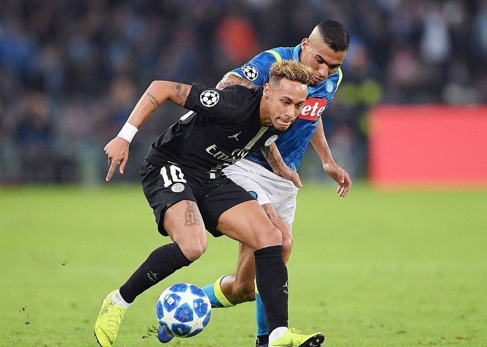 关于中国翻盘那不勒斯，内马尔三分雨点燃全场的信息