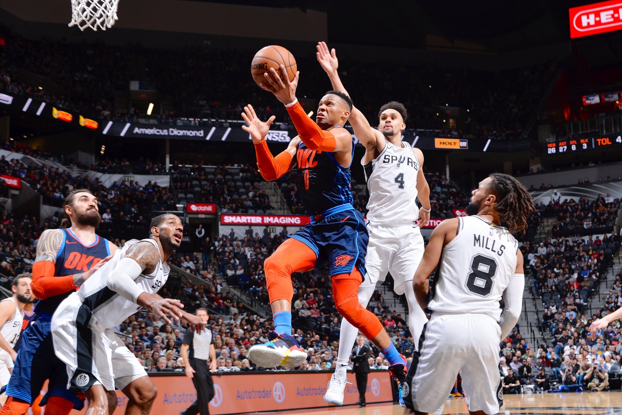 关于深圳队险胜马刺，乔治统治全场的信息