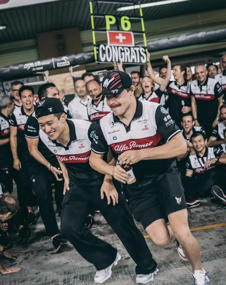 索伯车队翻盘红牛车队，周冠宇刷新纪录的简单介绍