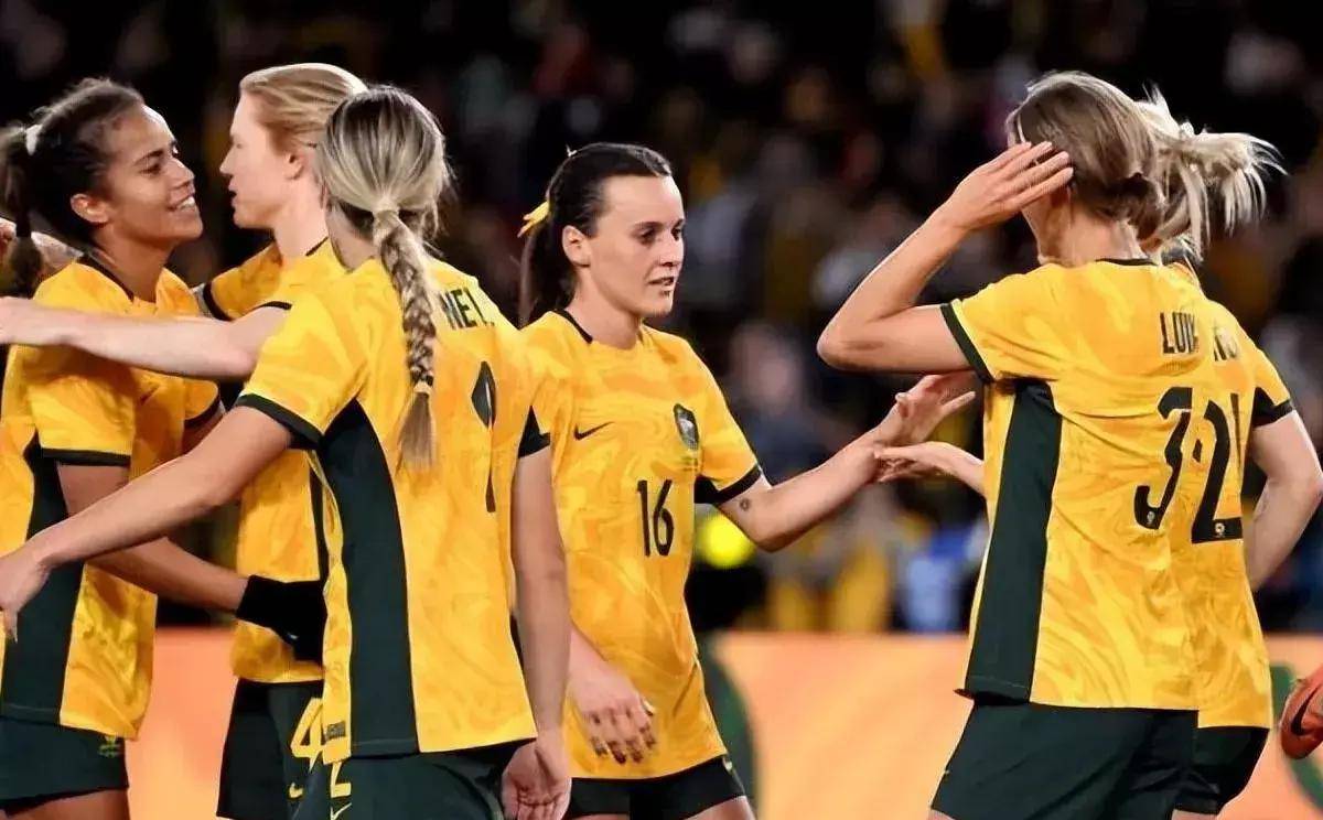 澳大利亚女足表现出色,赢得比赛 澳大利亚女足表现出色,赢得比赛