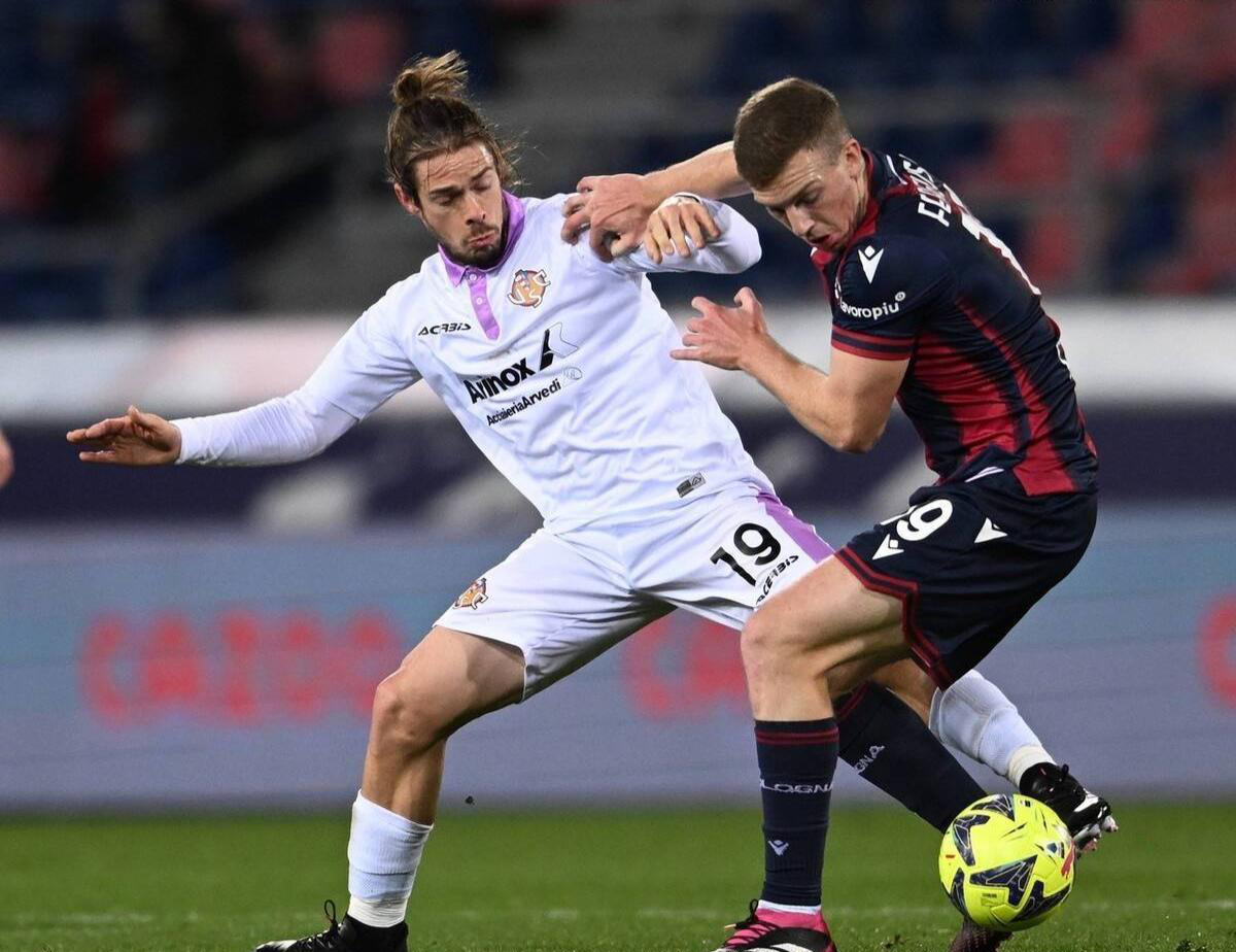 关于意甲球队实现主客场双杀，积分榜排名大幅上升的信息