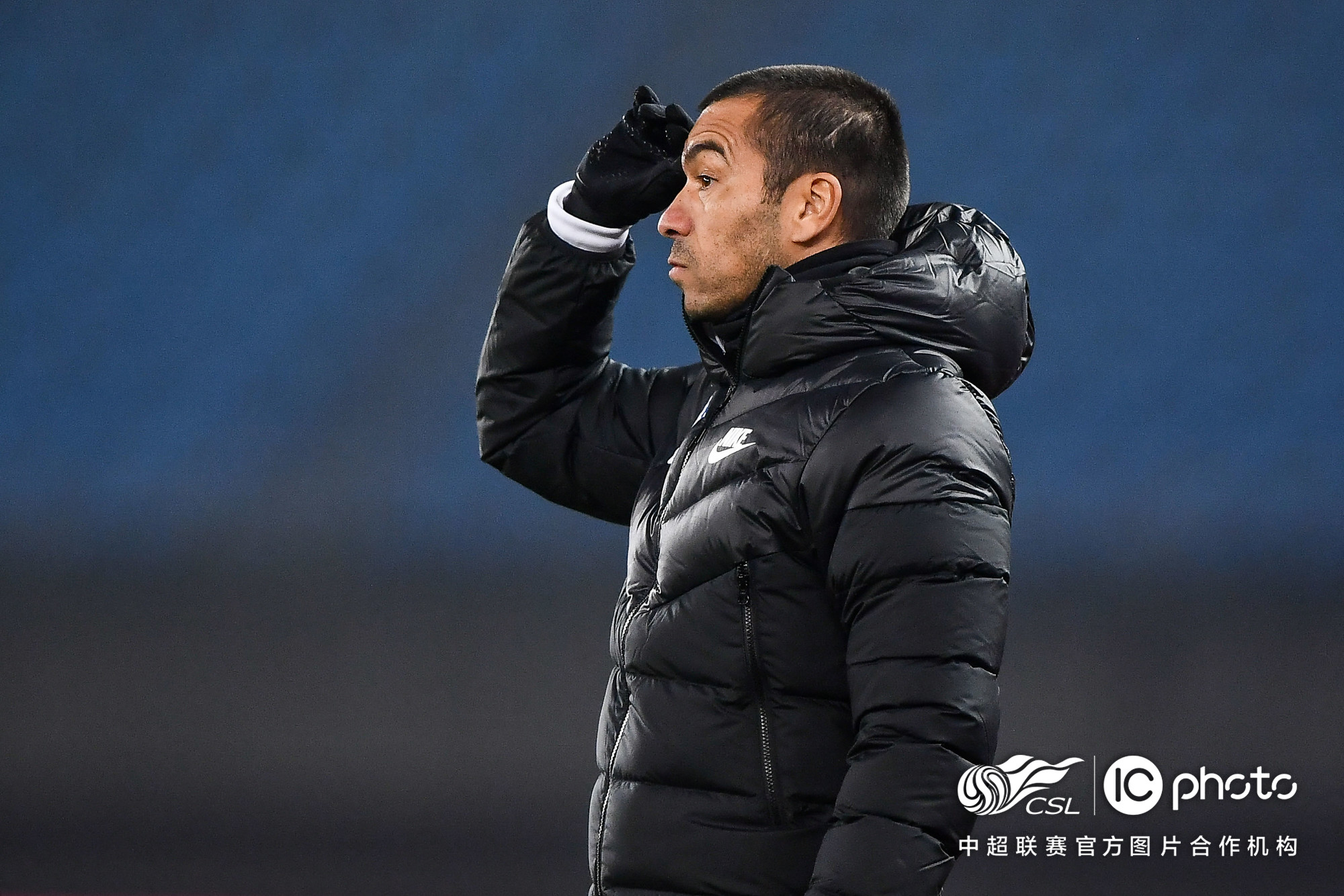 江苏苏宁主场逼平广州富力，稳固积分位置的简单介绍