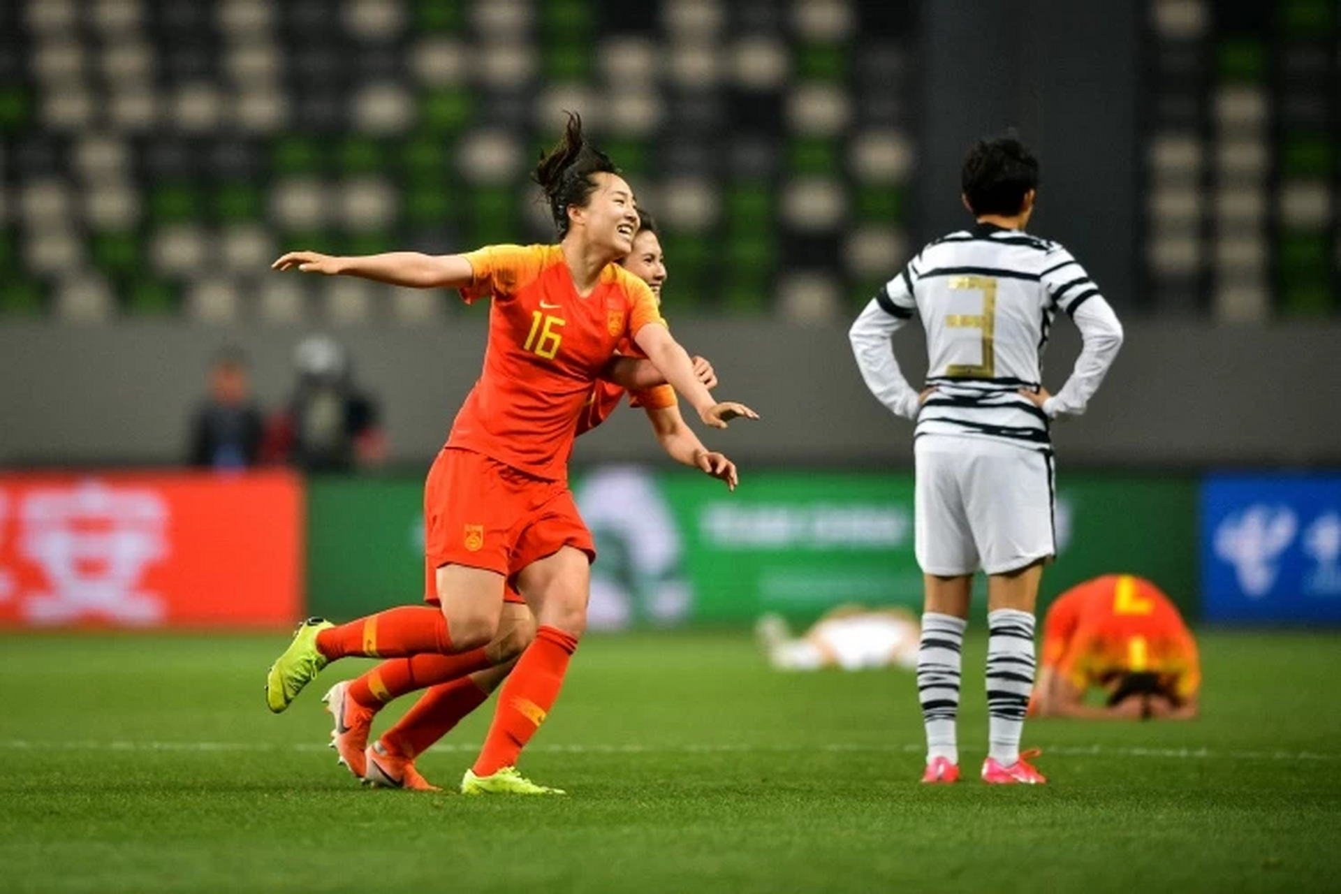 南非女足成功晋级奥运会，创造历史