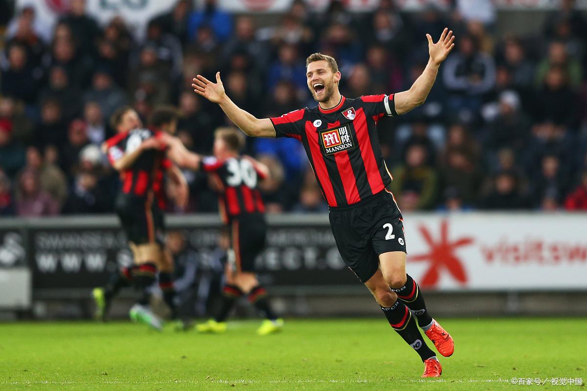 包含伯恩茅斯球队备战认真，为了争取好成绩的词条