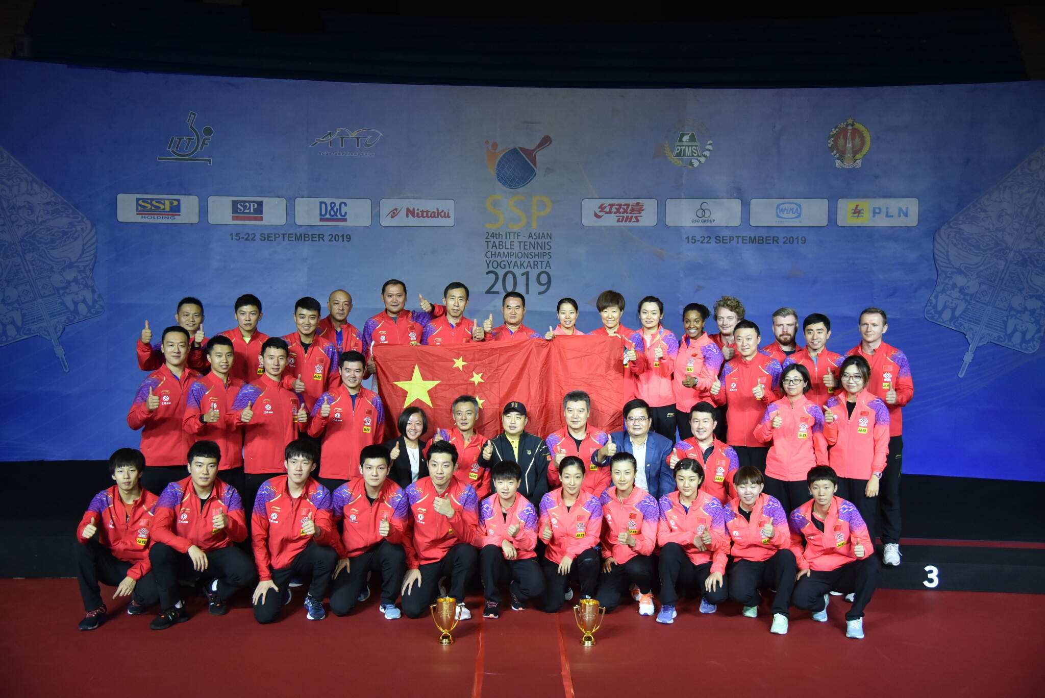 中国队轻取德国队，许昕统治全场
