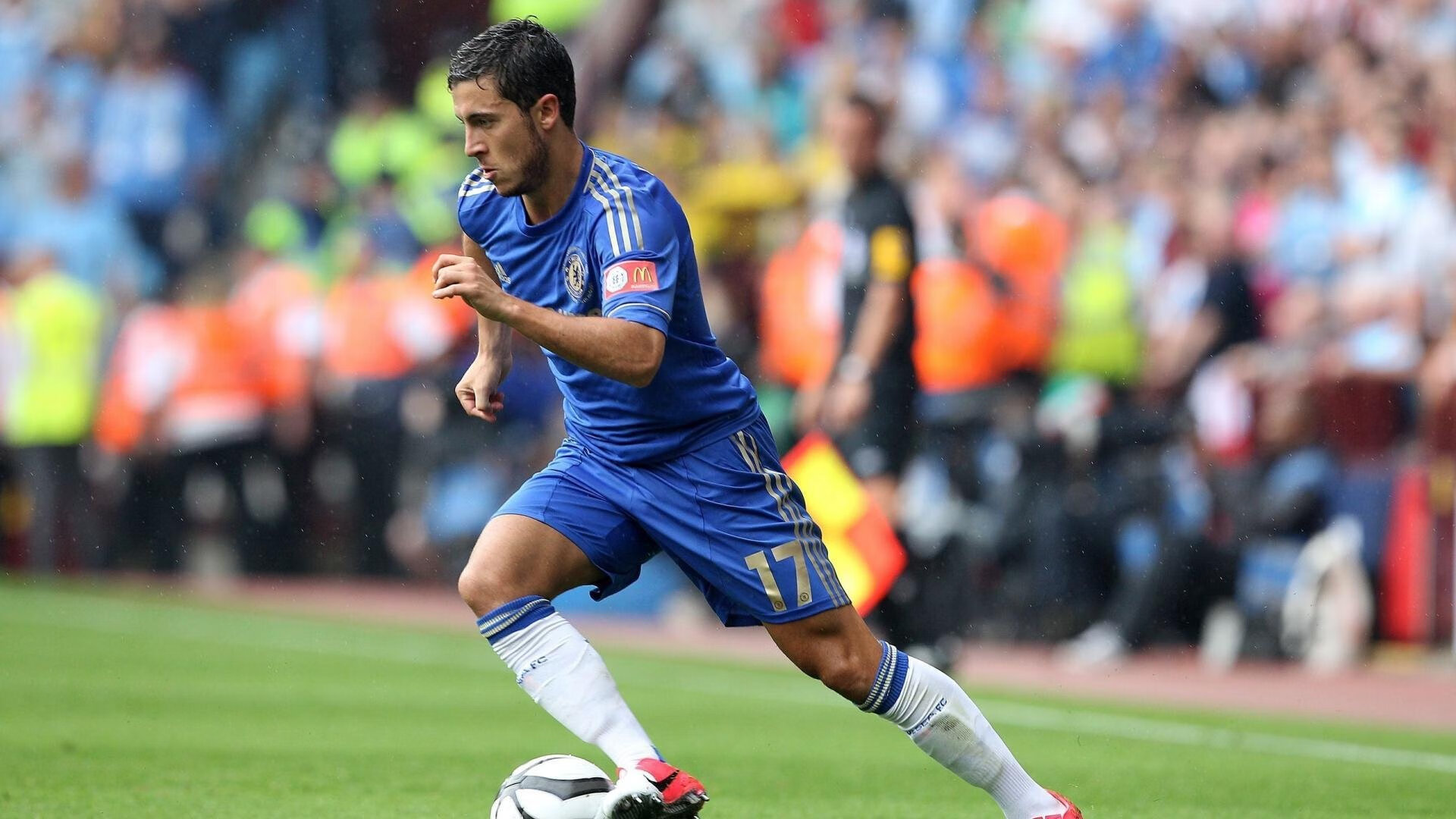 从长春到菲尼克斯，爱德华兹关键先生崛起，吉林队踏平太阳背后的篮球哲学