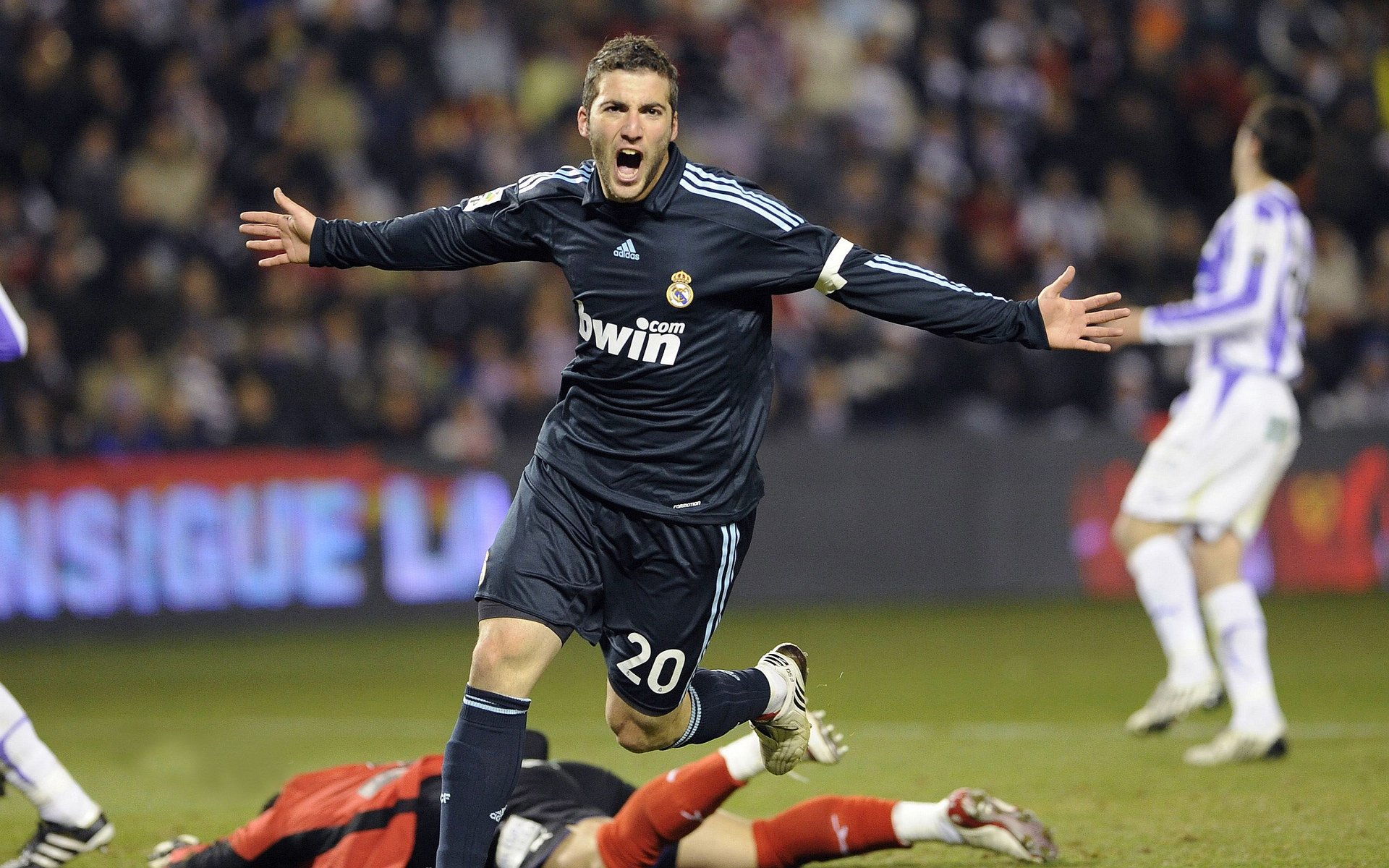 硬仗之王的最后舞步，当莫德里奇的克罗地亚遇上美国，奥地利见证传奇