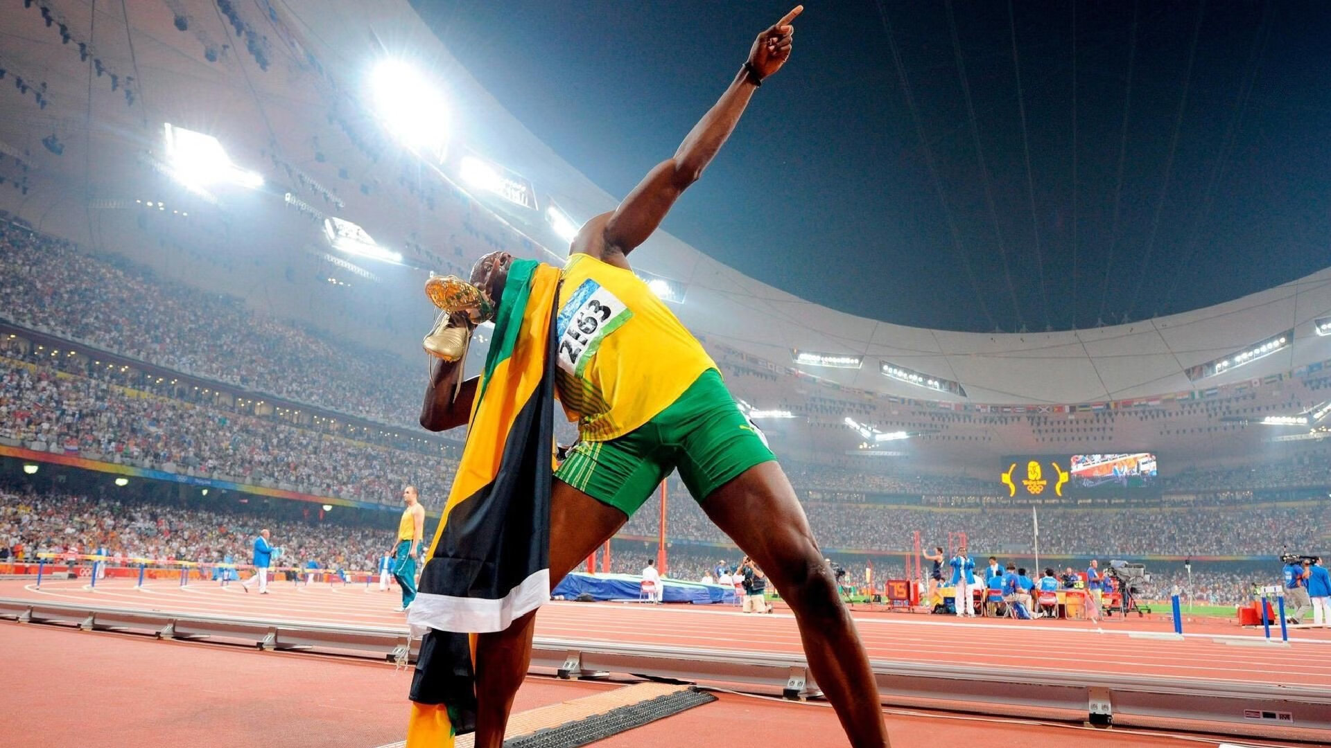 劳塔罗爆发诠释锋线唯一性，莱比锡红牛战术革命击溃巴西足球传统